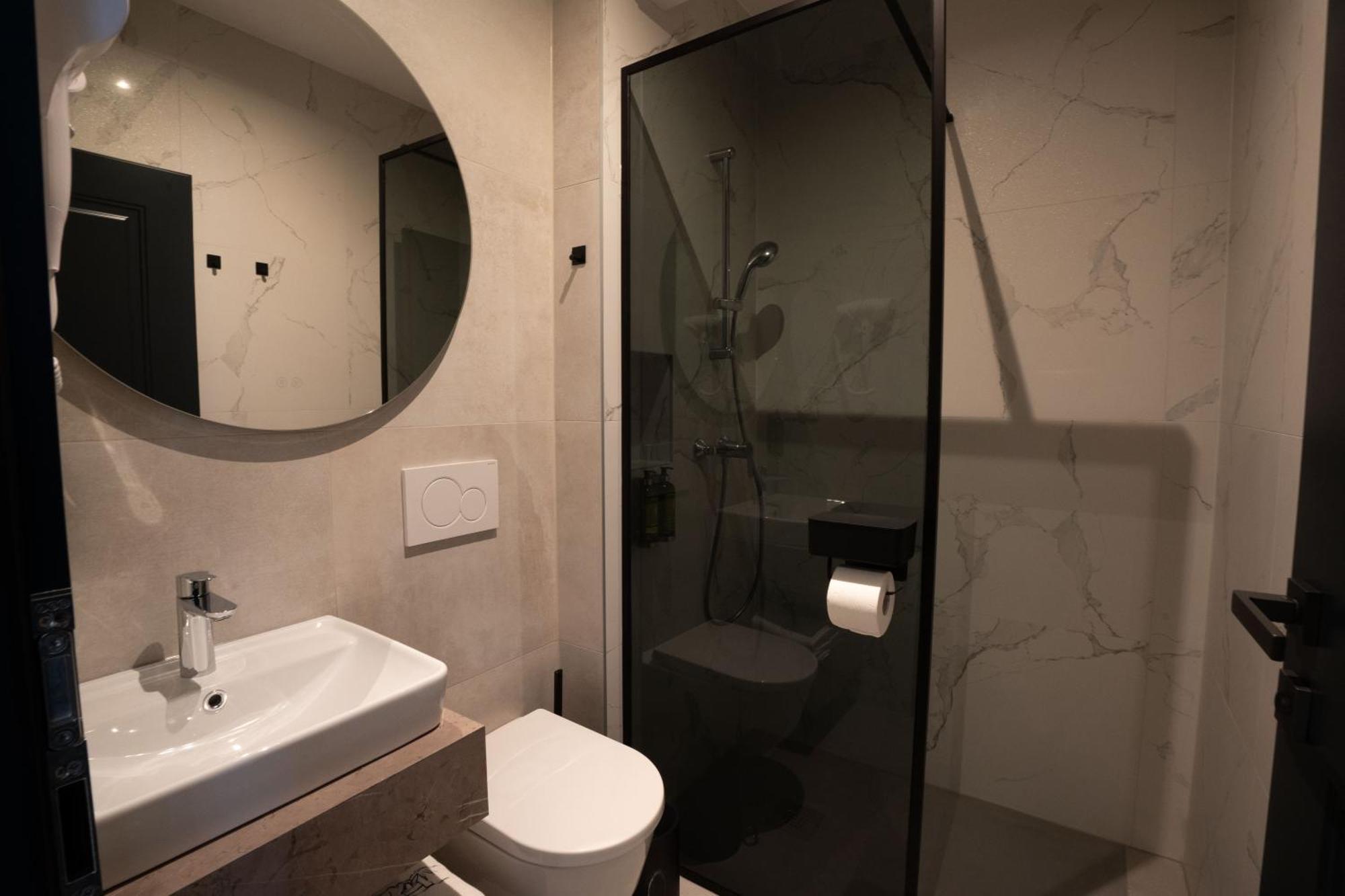 Kalan Boutique Stay Zirovnica Phòng bức ảnh