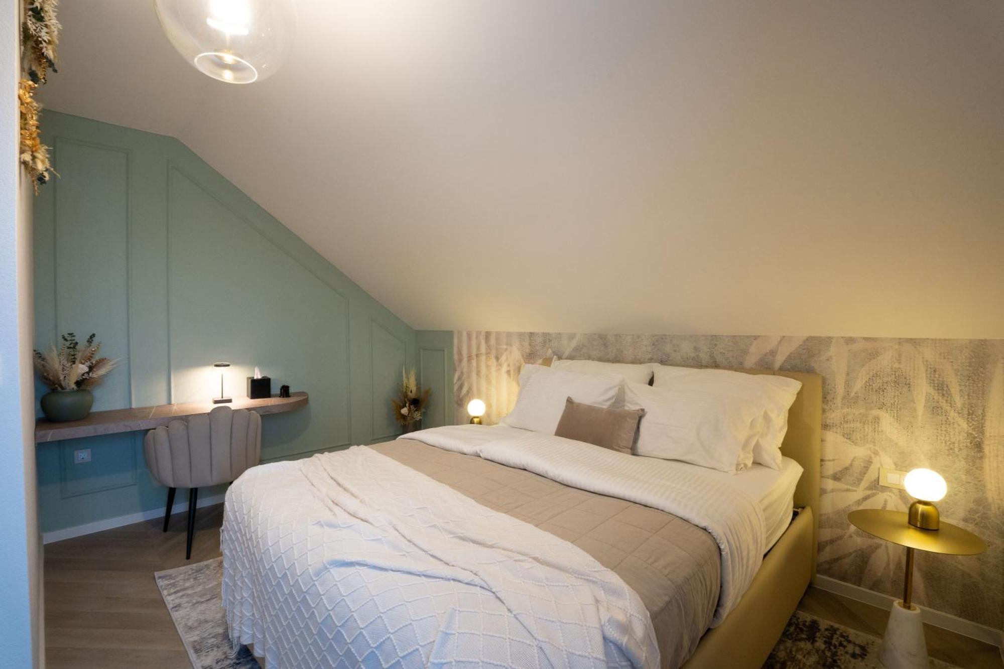 Kalan Boutique Stay Zirovnica Phòng bức ảnh