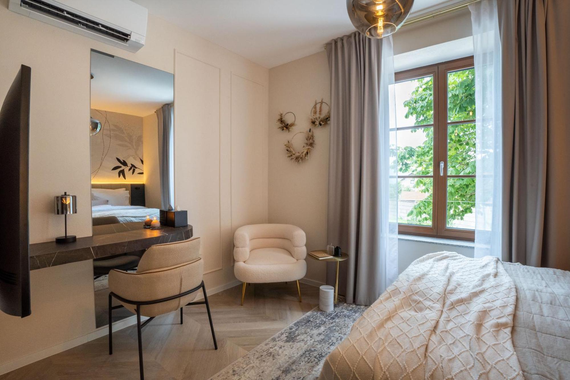 Kalan Boutique Stay Zirovnica Phòng bức ảnh